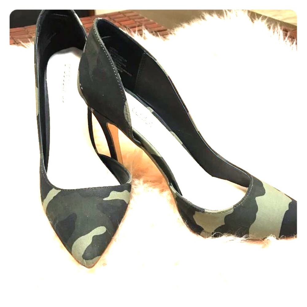 Camouflage Pumps